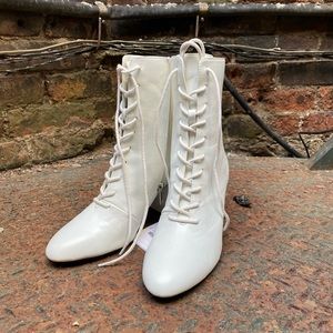 BRAND NEW White boots